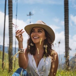 Meet your Posher, Tania